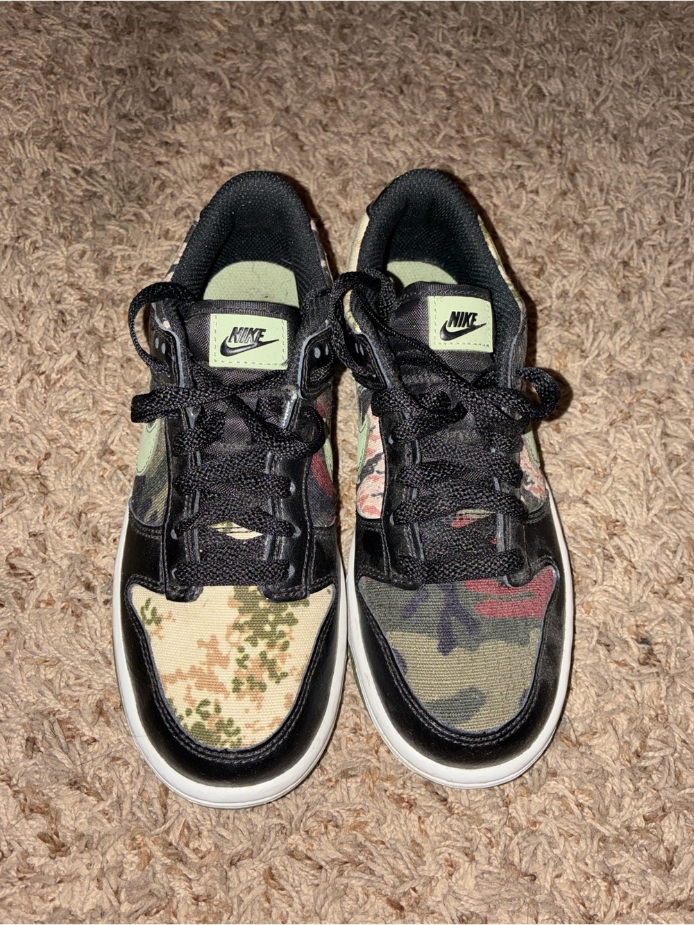 Nike Kids' Camo Low-Top Sneakers - Black & Green